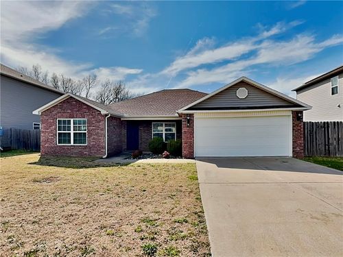 802 Sw Green World St, Bentonville, AR, 72712-2369 | Card Image