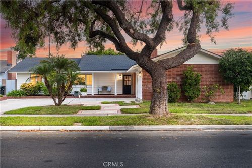 3122 Ruth Elaine Dr, Rossmoor, CA, 90720-2951 | Card Image