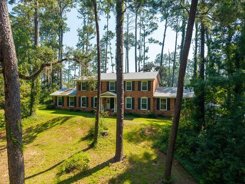 2002 Wood Valley Dr., Valdosta, GA, 31602 | Card Image