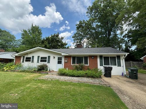 7439 Long Pine Dr, SPRINGFIELD, VA, 22151-2814 | Card Image