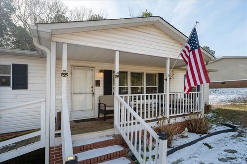 104 Singleton Dr, Townville, SC, 29689-4249 | Card Image