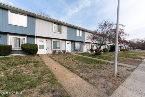 469-105 Creek Rd, Brick, NJ, 08724-3309 | Card Image