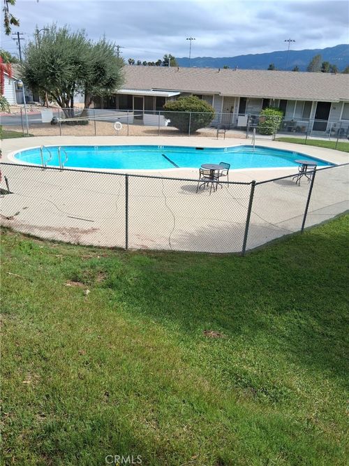 unit-28-150 E Lakeshore Dr, Lake Elsinore, CA, 92530-4202 | Card Image