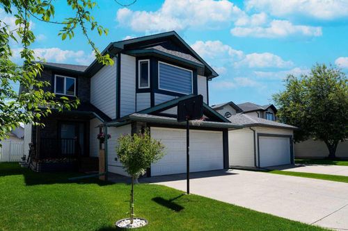 270 Somerside Pk Sw, Calgary, AB, T2Y3G5 | Card Image