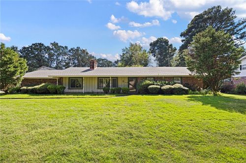 1809 Bradley Ln, Russellville, AR, 72801-4747 | Card Image