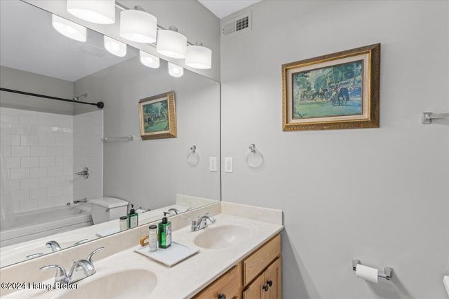 102 - 945 Baxter Ave, Townhouse with 2 bedrooms, 4 bathrooms and null parking in Louisville KY | Image 36
