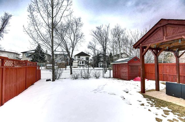 116 Bridlewood Circle Sw, Home with 3 bedrooms, 3 bathrooms and 4 parking in Calgary AB | Image 45
