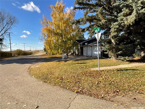 511 6th Ave, Cudworth, SK, S0K1B0 | Card Image