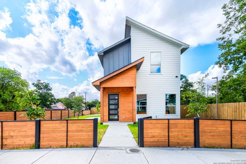 214 Rudolph, San Antonio, TX, 78202 | Card Image