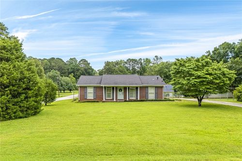 2404 12th Ave, VALLEY, AL, 36854-2619 | Card Image