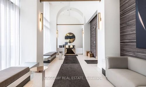 {{alt}} | Card Image