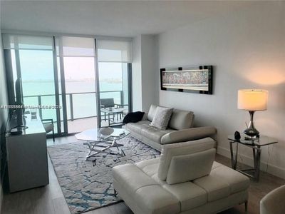 2407 - 460 Ne 28th St, Condo with 2 bedrooms, 2 bathrooms and null parking in Miami FL | Image 3