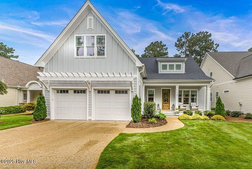 18 Ballybunion Ln, Pinehurst, NC, 28374-8183 | Card Image