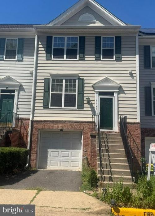 43046 Francis Sq, CHANTILLY, VA, 20152-5307 | Card Image