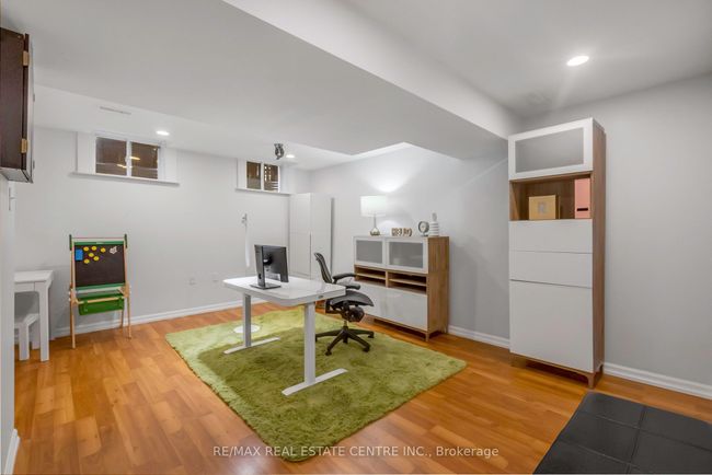 808 Mckay Cres, House attached with 3 bedrooms, 3 bathrooms and 2 parking in Milton ON | Image 42