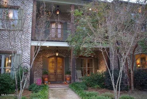 19 Eastbrooke Cir, Madison, MS, 39110-6536 | Card Image