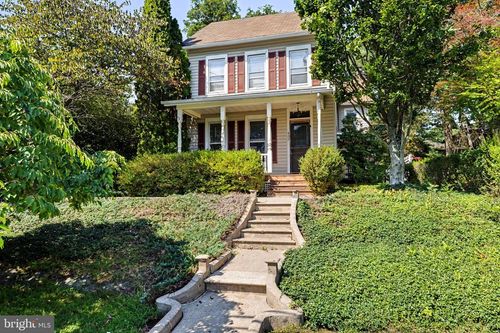 433 Easton Rd, RIEGELSVILLE, PA, 18077-7204 | Card Image