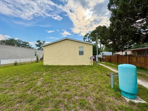 4313 Orlando Ave, BROOKSVILLE, FL, 34604-8015 | Card Image