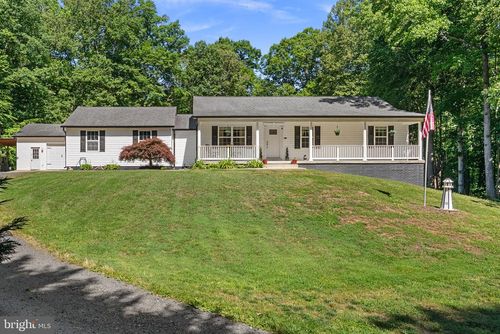 6975 Orchard View Ln, HUGHESVILLE, MD, 20637-2914 | Card Image