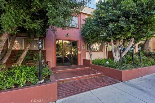 apt-12-5400 Newcastle Ave, Encino, CA, 91316-2082 | Card Image