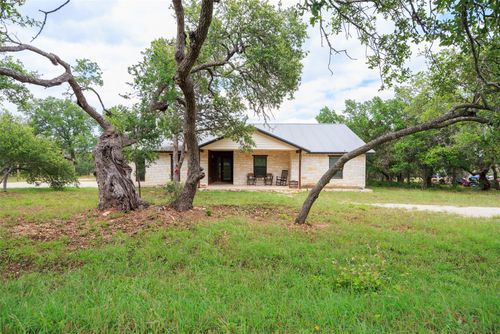 283 Rust Ranch Rd, Blanco, TX, 78606-5736 | Card Image