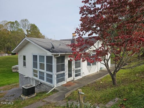 9747 The Lake Road, Clintwood, VA, 24228 | Card Image