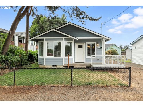 804 4th St, Tillamook, OR, 97141-3412 | Card Image