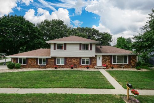 301 Garden Rd, Normal, IL, 61761-2331 | Card Image