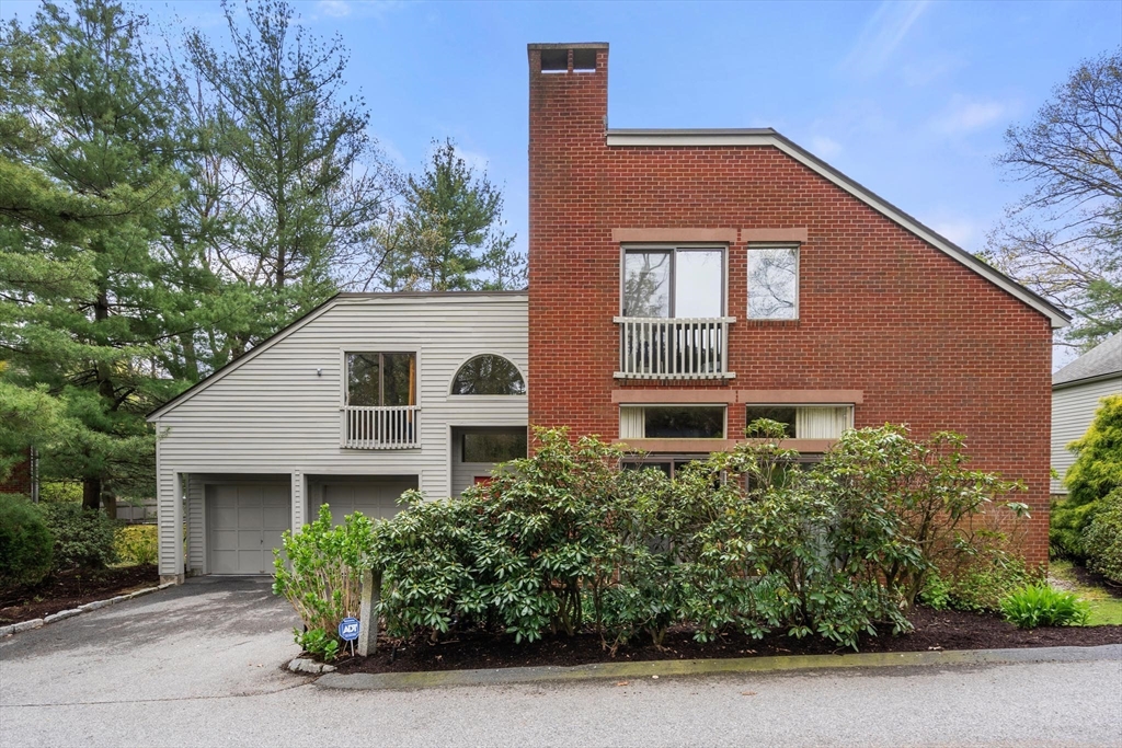 Boylston St, Brookline, MA 02445