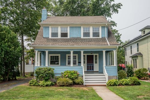 15 Lilley Rd, West Hartford, CT, 06119-1334 | Card Image