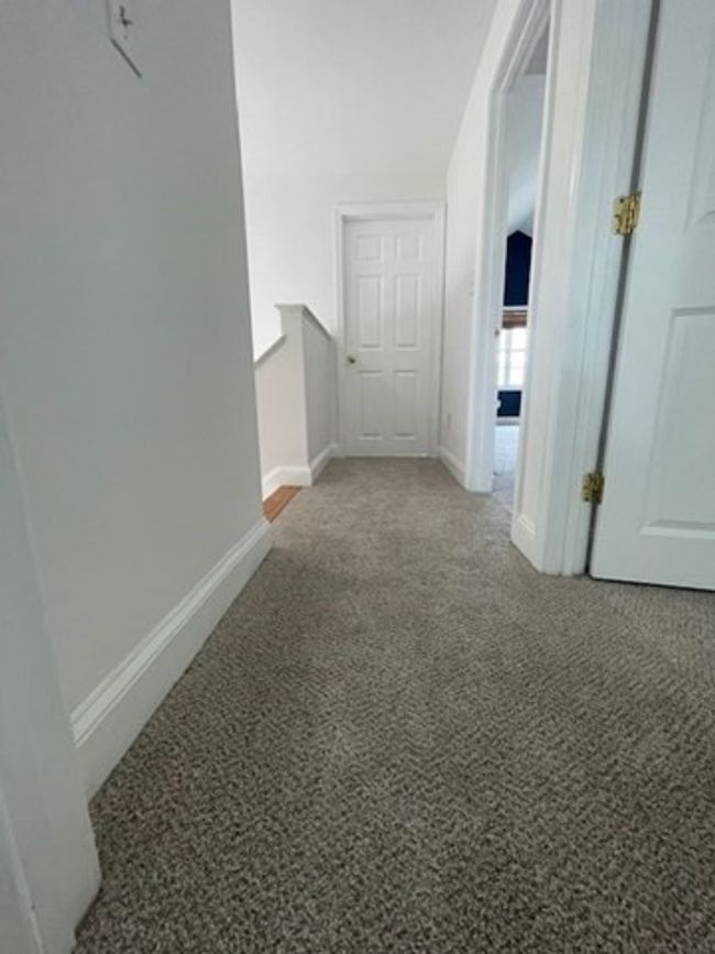 65 Smith St, House other with 3 bedrooms, 3 bathrooms and 2 parking in Lowell MA | Image 10