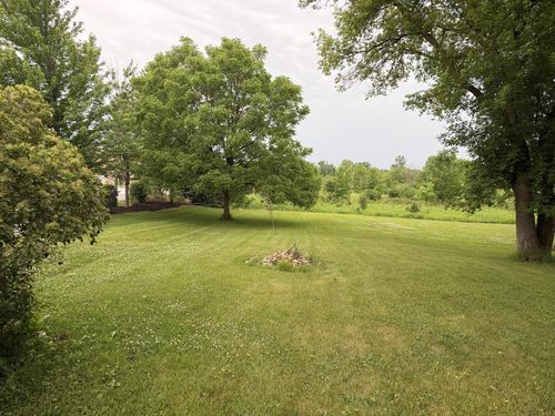 W140N5683 Lilly Road, Menomonee Falls, WI, 53051 | Card Image