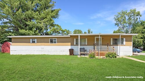 4443 Cedarwood St Ne, Rockford, MI, 49341-9204 | Card Image