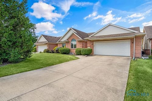 31 Trafalgar Bnd, Bowling Green, OH, 43402-9079 | Card Image