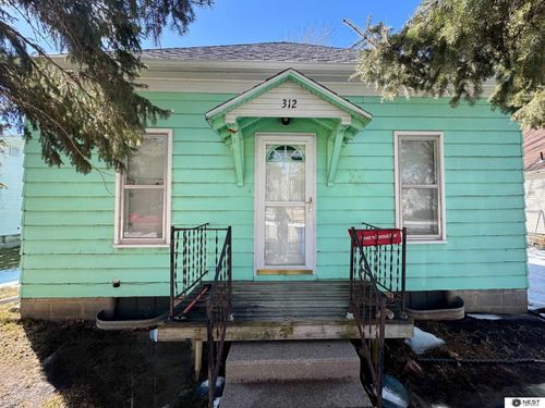 312 N Madison St, Brainard, NE, 68626-3513 | Card Image