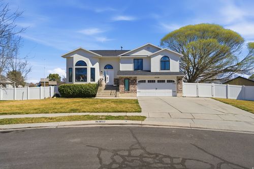 13129 S 3170 W, Riverton, UT, 84065-6374 | Card Image