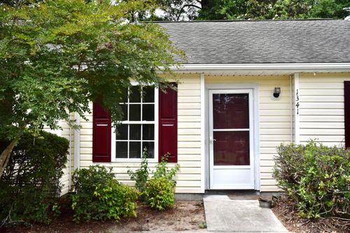1341 Pinnacle Ln, Charleston, SC, 29412-8640 | Card Image