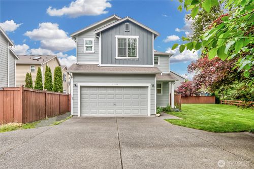 27824 242nd Pl Se, Maple Valley, WA, 98038-3355 | Card Image