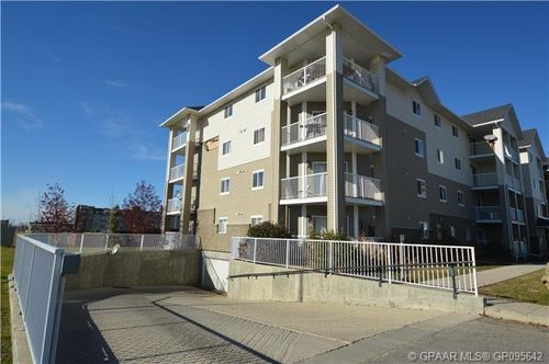 104-11240 104 Avenue, Grande Prairie, AB, T8V0P3 | Card Image