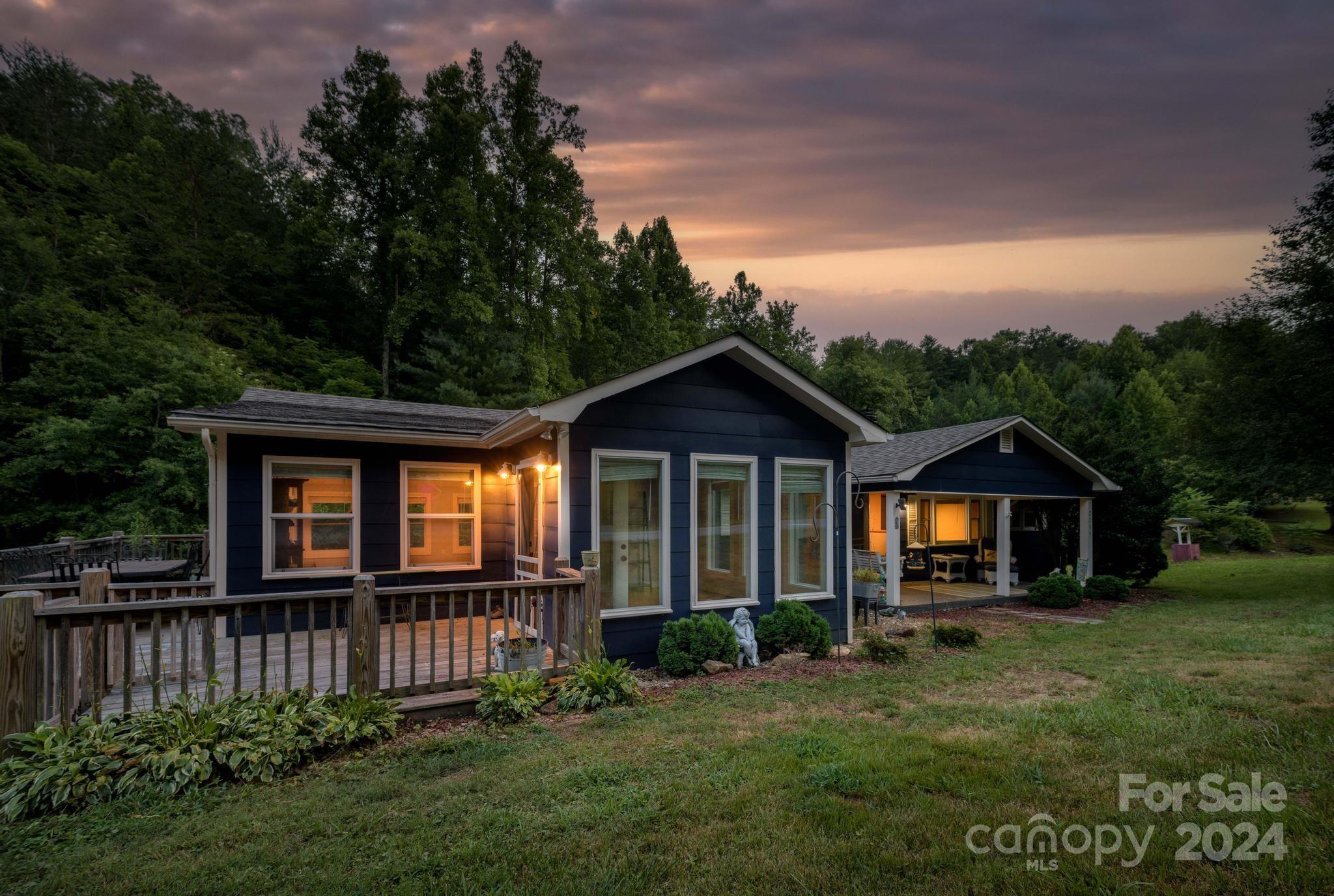 Flatwood Rd, Lenoir, NC 28645