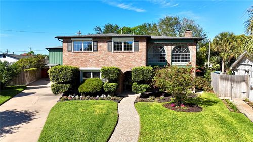 2610 Gerol Ct, Galveston, TX, 77551-1581 | Card Image