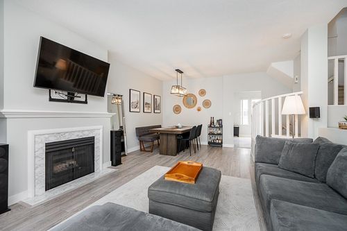 13-6700 Rumble St, Burnaby, BC, V5E4H7 | Card Image