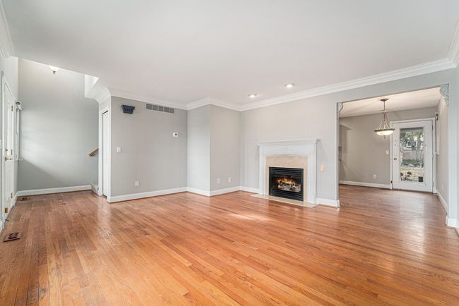 1630 Normandy Rd, Condo with 3 bedrooms, 3 bathrooms and null parking in Clawson MI | Image 5