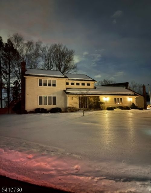 2 Edith Ct, East Hanover, NJ, 07936-3066 | Card Image