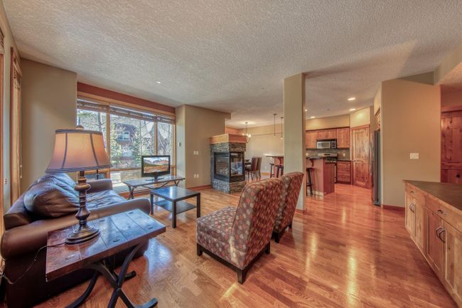 310 - 107 Armstrong Place, Home with 2 bedrooms, 2 bathrooms and 2 parking in Canmore AB | Image 4