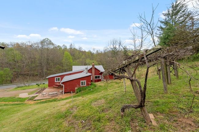 860 Floyd Hwy S, House other with 3 bedrooms, 2 bathrooms and null parking in Floyd VA | Image 41