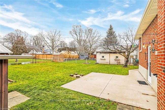 22 Ghent St, House other with 5 bedrooms, 2 bathrooms and 4 parking in Saint Catharines ON | Image 35