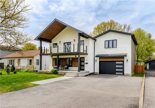 37 Barnes Ave, Brantford, ON, N3R4Y9 | Card Image
