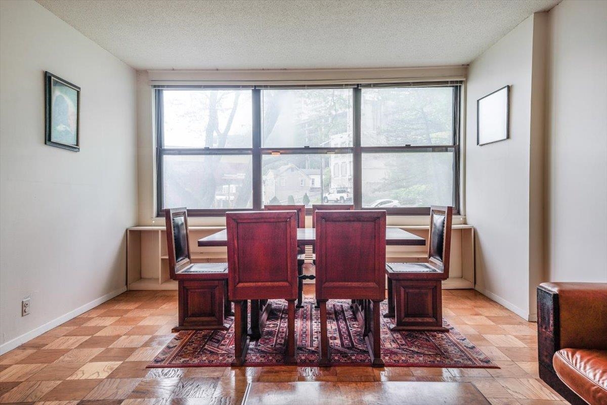 Residential Lease in Guttenberg 2
