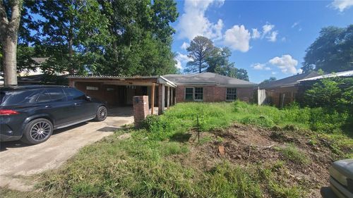 4821 Burma Rd, Houston, TX, 77033-2611 | Card Image